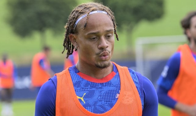 Xavi Simons jugando para el RB Leipzig