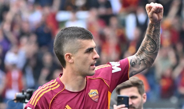La AS Roma cierra dos renovaciones