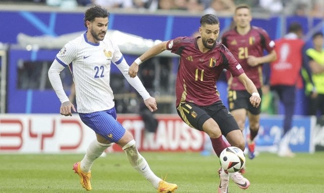 Yannick Carrasco con Bélgica