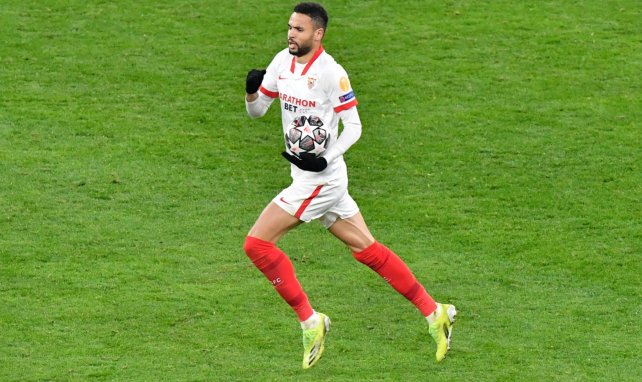 Youssef En-Nesyri celebra un gol