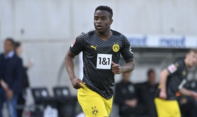 Borussia Dortmund | Youssoufa Moukoko, obligado a decidir