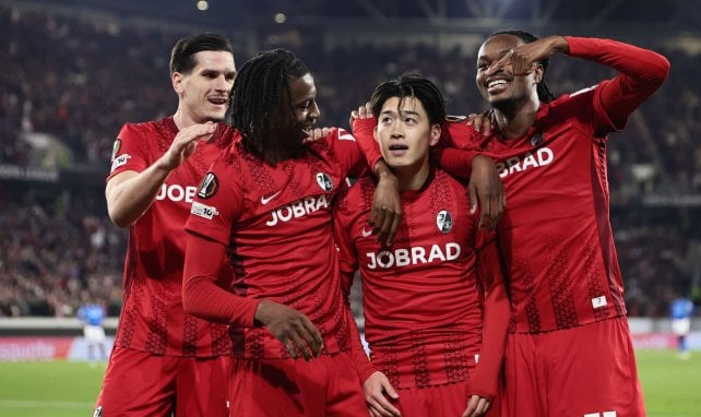 Competencia para el AC Milan por Yuito Suzuki