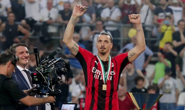 Zlatan Ibrahimovic celebrando el título de Serie A con el AC Milan