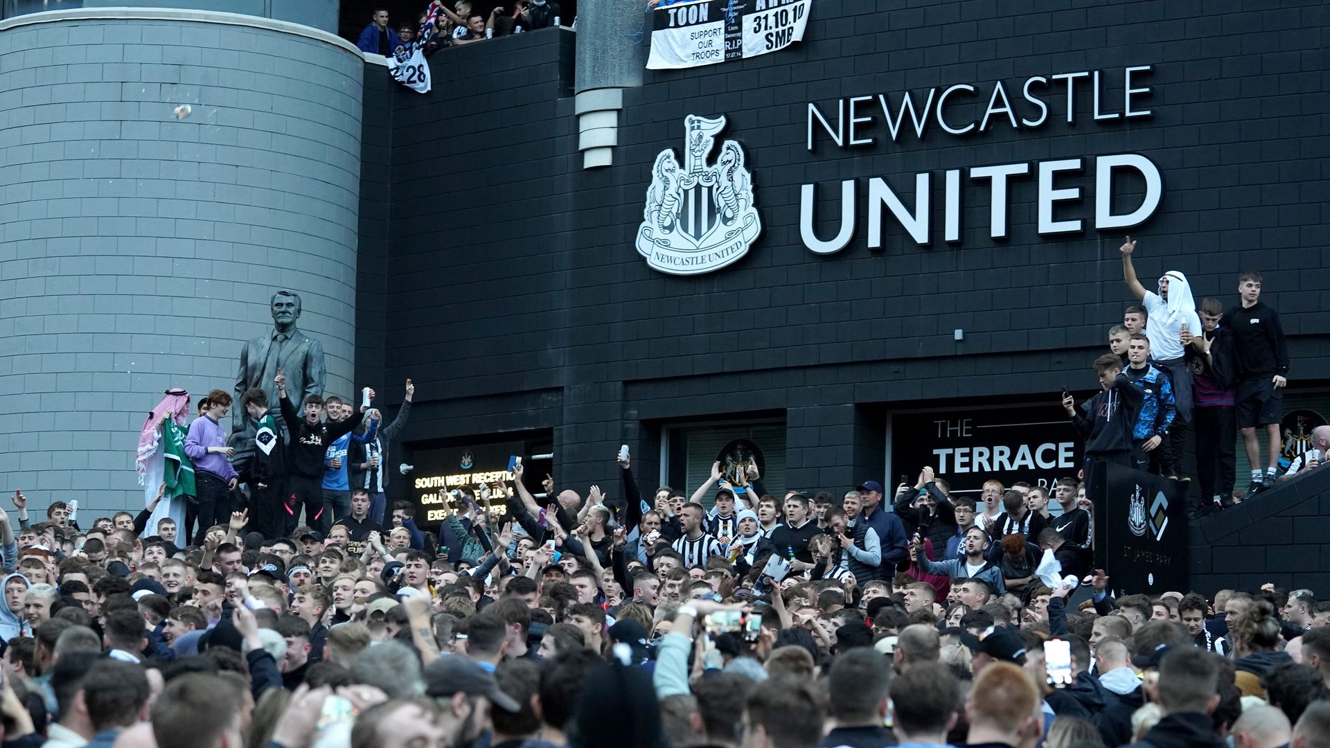 El Newcastle United podrá invertir 220 M€ en invierno!