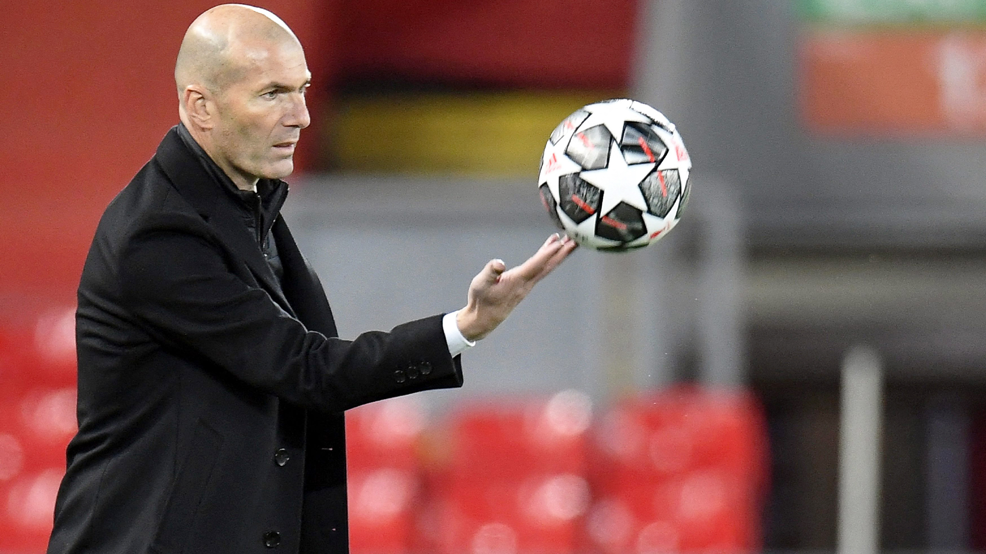 Zinedine Zidane abre la puerta a volver a entrenar